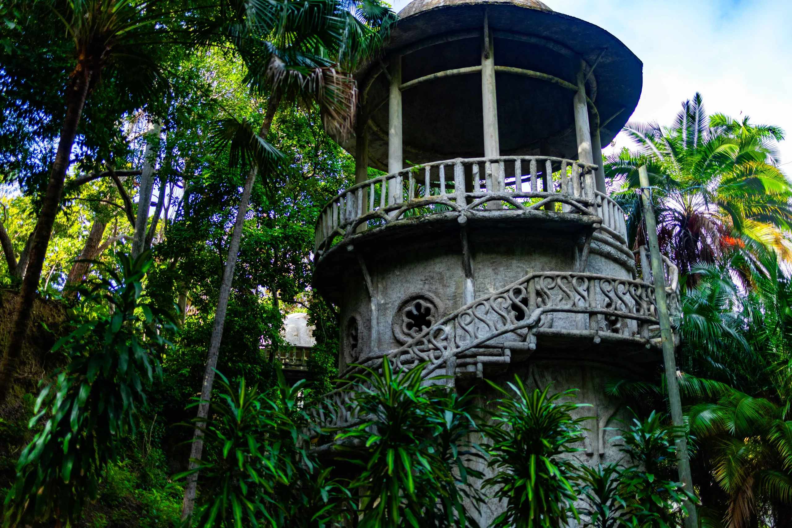 Los Jardines de la Tropical